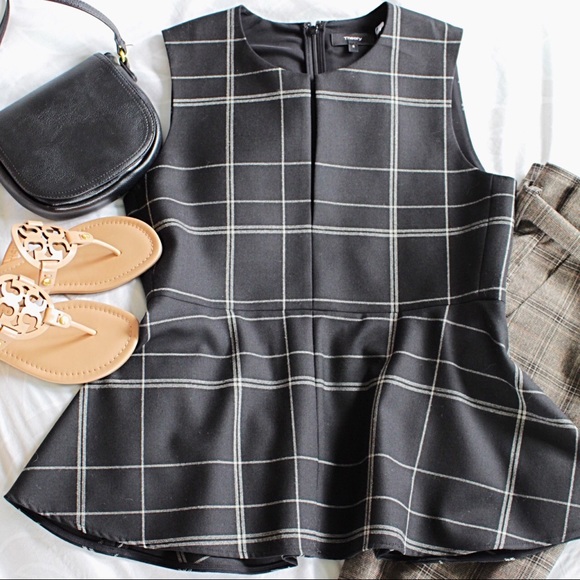 πHPπ Theory sleeveless top